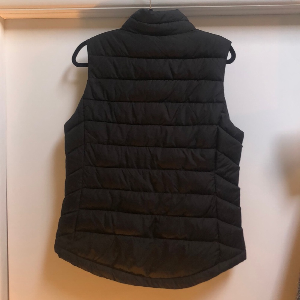 GAP Vest - Picture 6 of 7